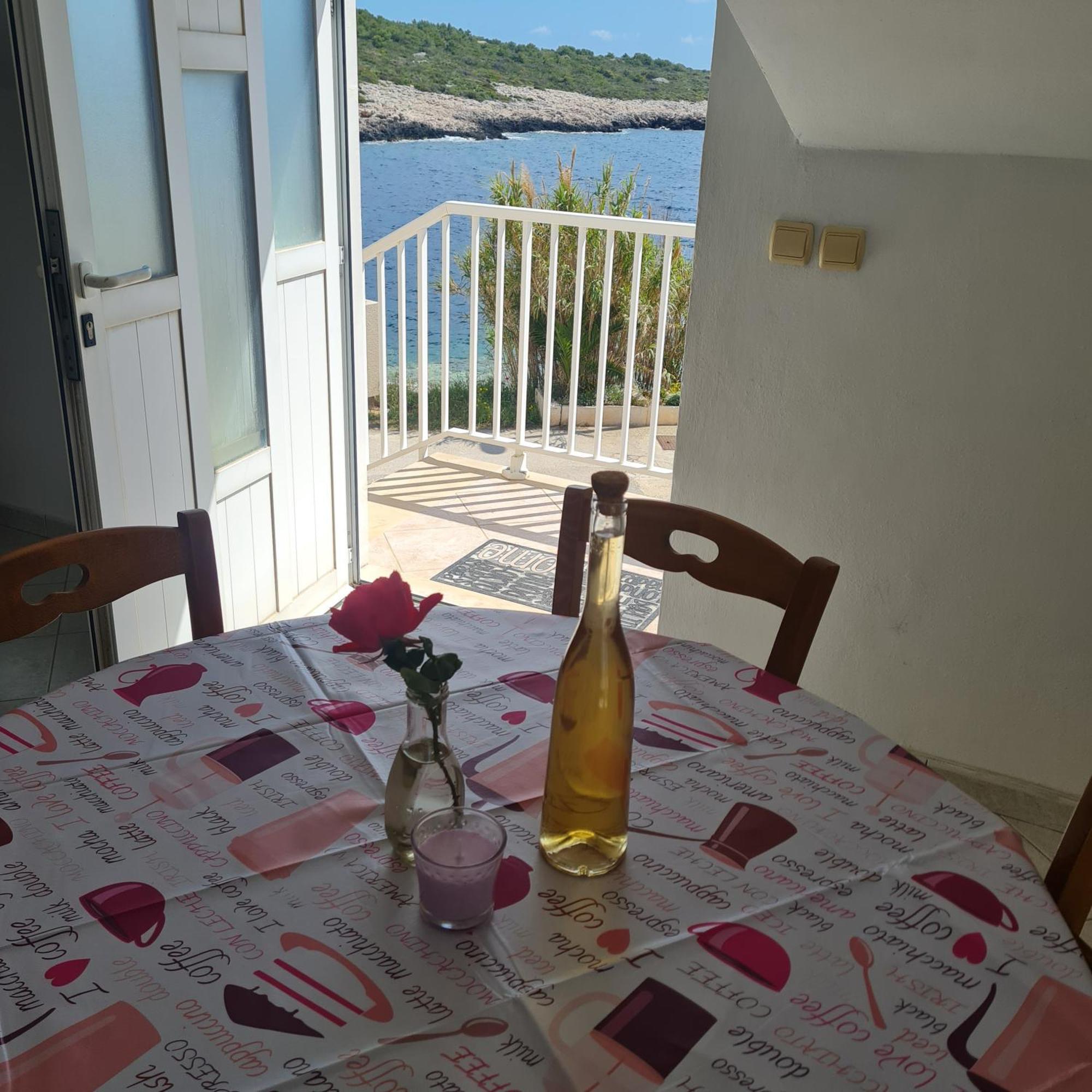 Apartment Karuza Rukavac Vis Pokoj fotografie