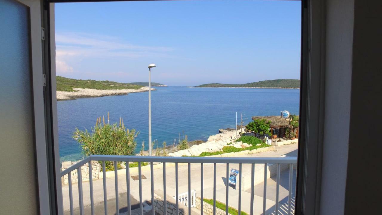 Apartment Karuza Rukavac Vis Exteriér fotografie